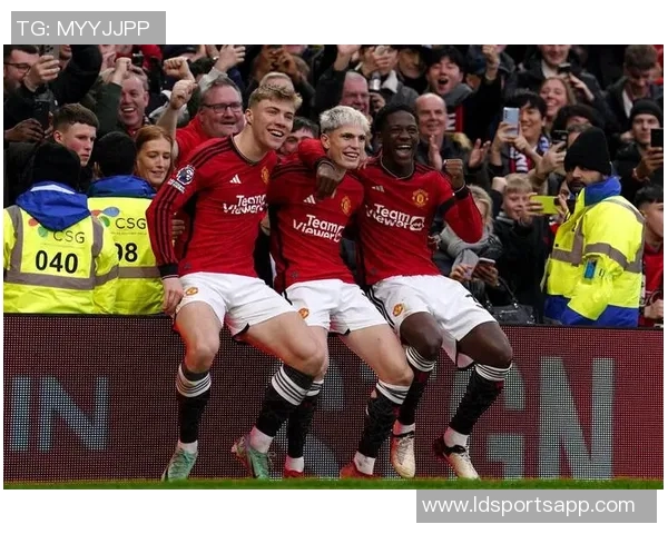 佩杜拉透露那不勒斯对梅努态度谨慎罗马也在关注这名球员的表现 佩杜拉透露那不勒斯对梅努态度谨慎罗马也在关注这名球员的表现