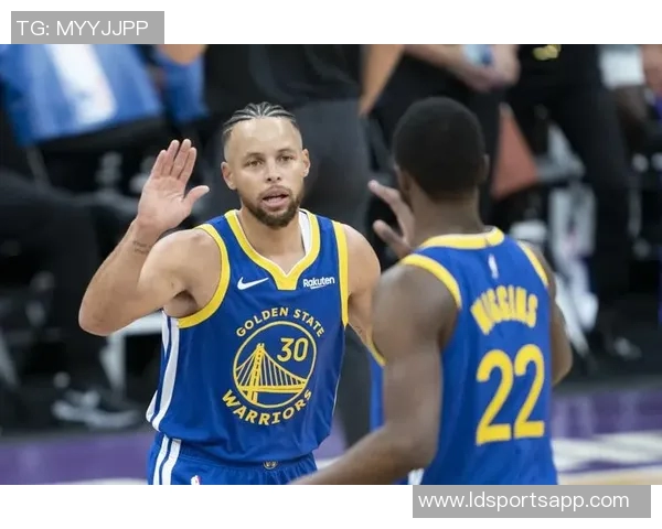 巴特勒全力以赴206732却无力拯救大兵库里惨遭失败 巴特勒全力以赴206732却无力拯救大兵库里惨遭失败